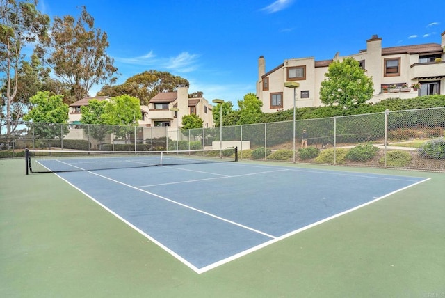 2282 Caminito Pescado Unit 44, San Diego, CA 92107 - view of tennis court featuring community basketball court
