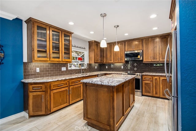 30201 Spray Dr, Canyon Lake, CA 92587 - photo 17