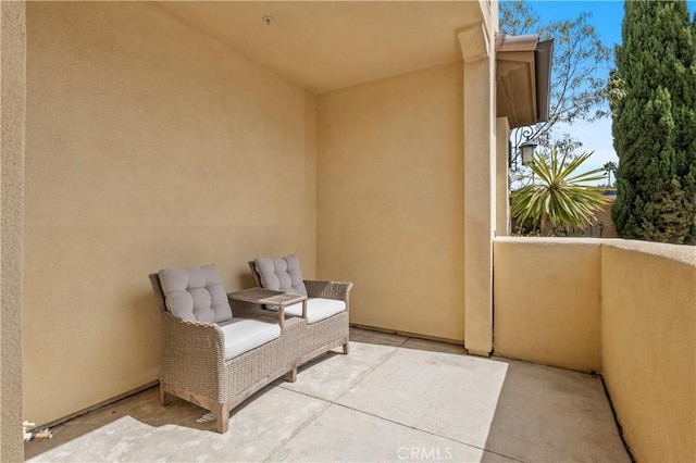 17557 Newland St Unit 101, Huntington Beach, CA 92647 - view of patio / terrace