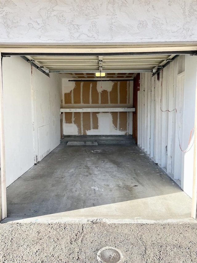 1249 Arcadia Ave, Vista, CA 92084 - view of garage
