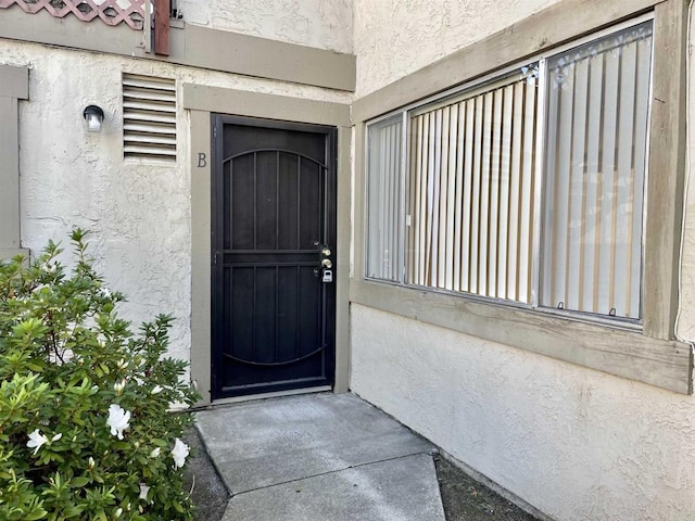 1249 Arcadia Ave, Vista, CA 92084 - entrance to property featuring stucco siding