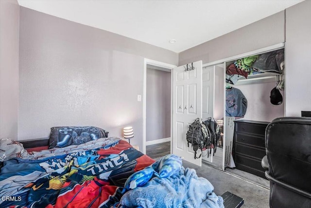 118 Everest St, Oxnard, CA 93030 - carpeted bedroom with a closet