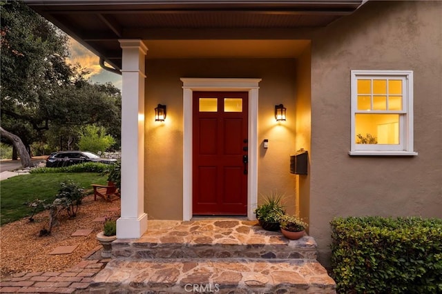 802 S Arroyo Blvd, Pasadena, CA 91105 - entrance to property featuring stucco siding