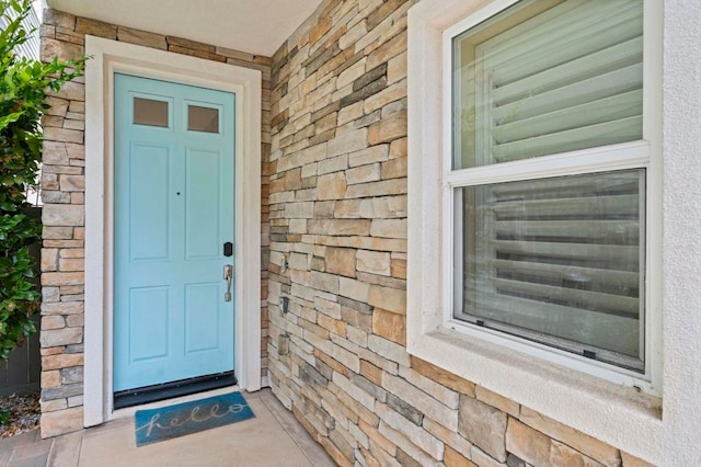 432 S Cleveland St, Oceanside, CA 92054 - property entrance with stone siding