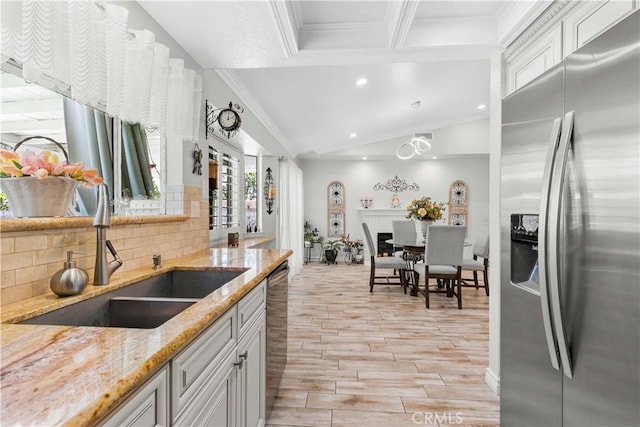42962 Burlwood Dr, Lancaster, CA 93536 - photo 20