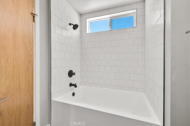 61850 Alta Mura Dr, Joshua Tree, CA 92252 - bathroom featuring bathtub / shower combination