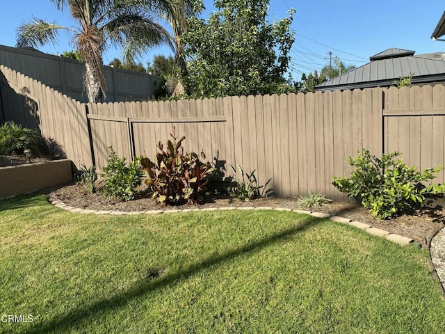 1525 Lyndhurst Ave, Camarillo, CA 93010 - photo 33