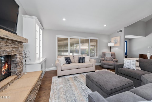 1525 Lyndhurst Ave, Camarillo, CA 93010 - photo 11