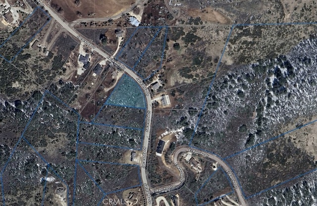 24351 Jacaranda Dr, Tehachapi, CA 93561