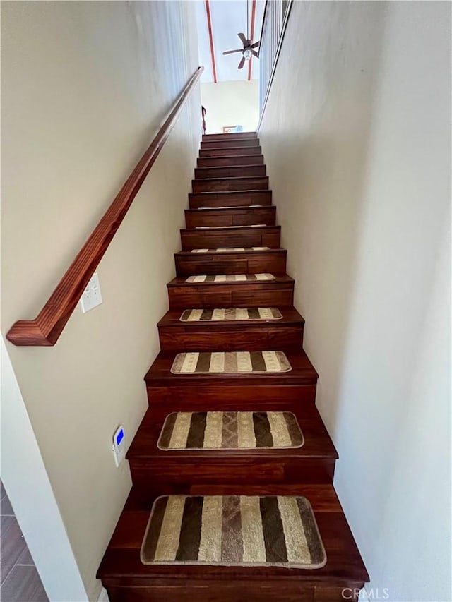 9401 Whispering Pines Rd, Frazier Park, CA 93225 - stairway featuring a high ceiling