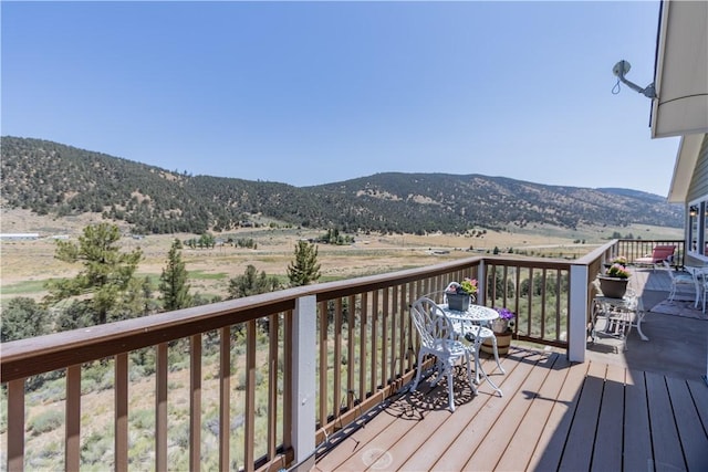 9401 Whispering Pines Rd, Frazier Park, CA 93225 - wooden terrace featuring a mountain view