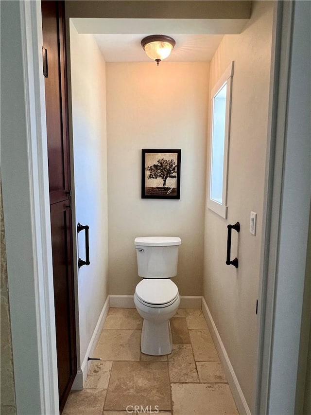 9401 Whispering Pines Rd, Frazier Park, CA 93225 - bathroom with stone tile floors and baseboards
