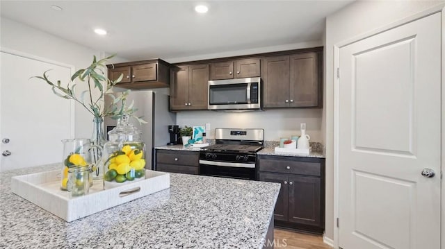 31199 Shining Willow Dr, Winchester, CA 92596 - photo 4