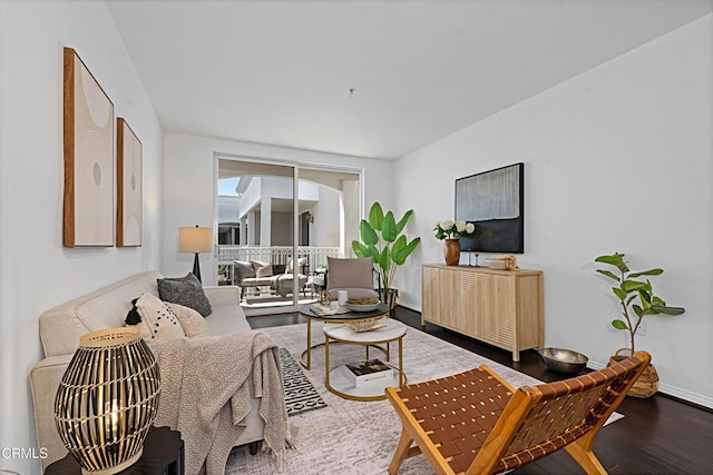 3740 Santa Rosalia Dr Unit 408, Los Angeles, CA 90008 - photo 3