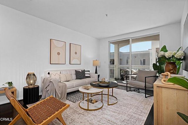 3740 Santa Rosalia Dr Unit 408, Los Angeles, CA 90008 - photo 2