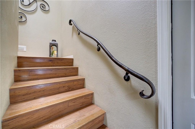 375 N 6th St, Grover Beach, CA 93433 - stairway featuring a textured wall