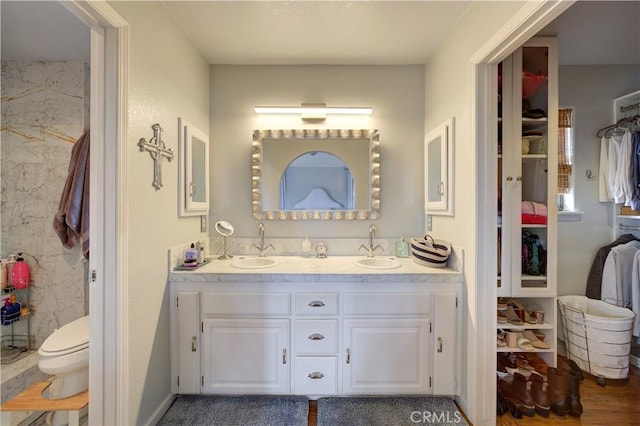 375 N 6th St, Grover Beach, CA 93433 - bathroom with double vanity and a walk in closet