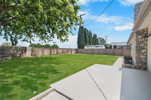 6611 Pickett Ave, Garden Grove, CA 92845 - fenced backyard with a patio