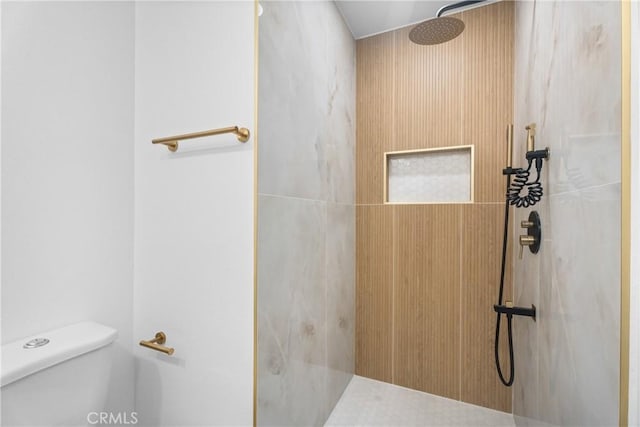 6611 Pickett Ave, Garden Grove, CA 92845 - bathroom featuring a tile shower and toilet