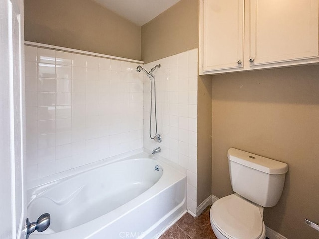 16702 Canoe Cv, Moreno Valley, CA 92551 - full bath with shower / bath combination and tile patterned flooring