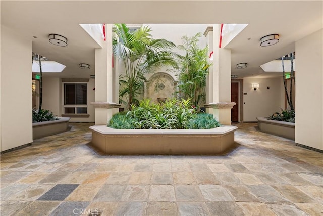 411 N Oakhurst Dr Unit 201, Beverly Hills, CA 90210 - view of lobby