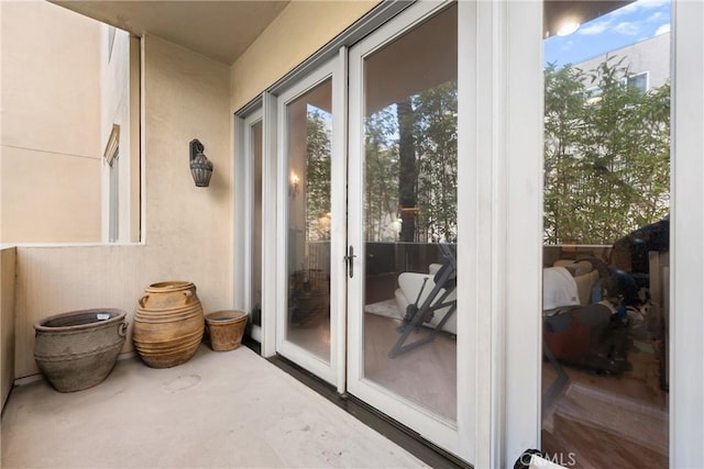 411 N Oakhurst Dr Unit 201, Beverly Hills, CA 90210 - balcony featuring french doors