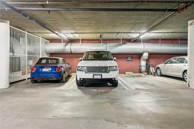 411 N Oakhurst Dr Unit 201, Beverly Hills, CA 90210 - view of parking deck