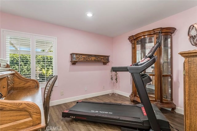 23130 Yvette Ln, Valencia, CA 91355 - exercise room with wood finished floors and recessed lighting