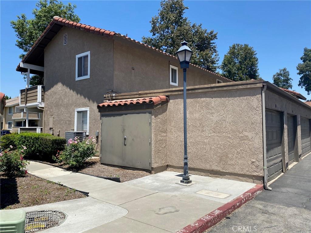 3702 Oak Creek Dr Unit H, Ontario, CA 91761 - photo 4