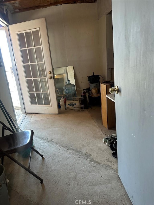 3938 Kreuer Rd, Phelan, CA 92371 - interior space