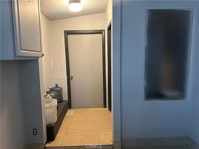 3938 Kreuer Rd, Phelan, CA 92371 - interior space