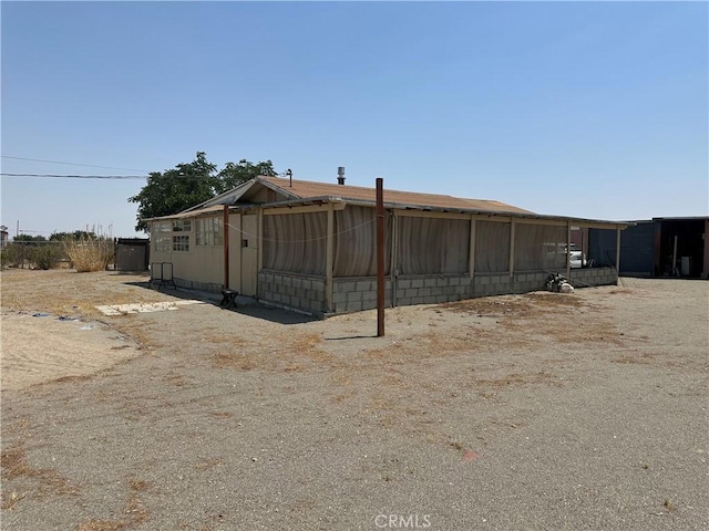 3938 Kreuer Rd, Phelan, CA 92371 - back of house