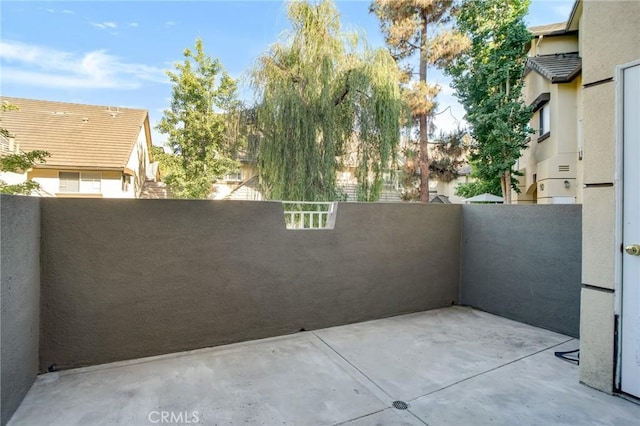 4600 Don Lorenzo Dr Unit 20, Los Angeles, CA 90008 - view of patio / terrace
