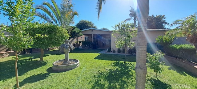 1605 S Birch St, Santa Ana, CA 92707 - view of green lawn