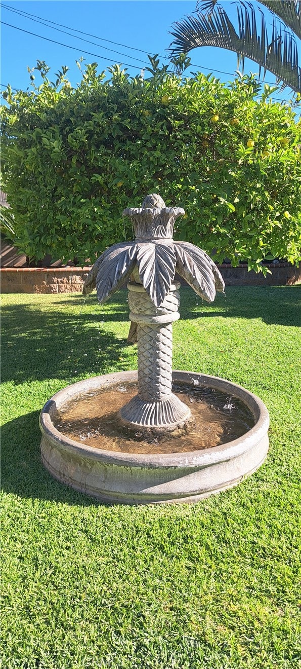 1605 S Birch St, Santa Ana, CA 92707 - exterior view of a sink