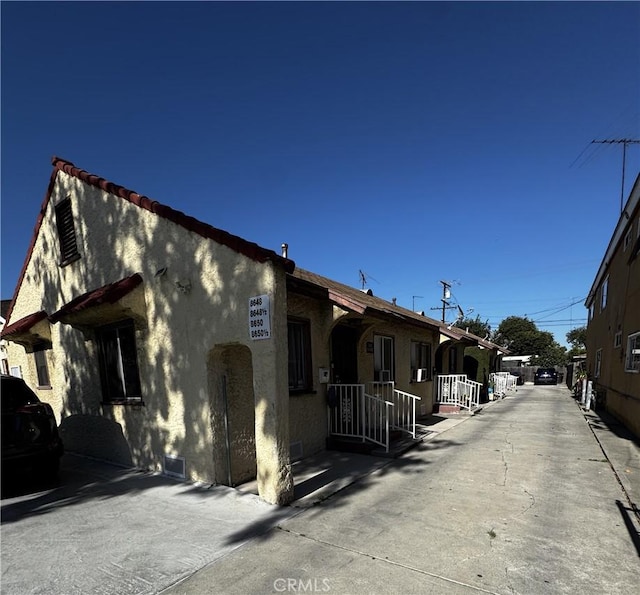 8648 Chestnut Ave, South Gate, CA 90280 - view of concrete road