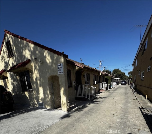 8648 Chestnut Ave, South Gate, CA 90280 - view of concrete road