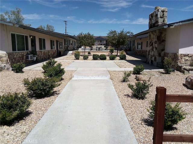 19170 US Highway 18, Apple Valley, CA 92307 - view of home's community featuring a residential view