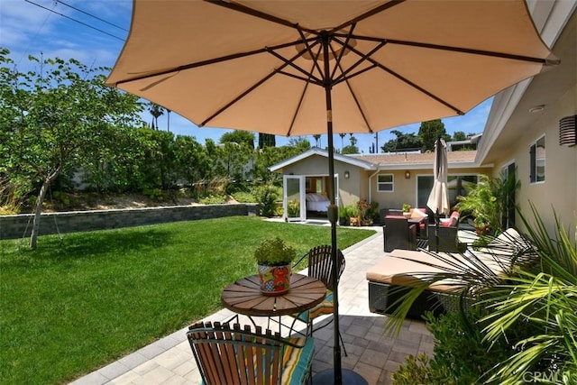 20516 Aetna St, Woodland Hills, CA 91367 - view of patio