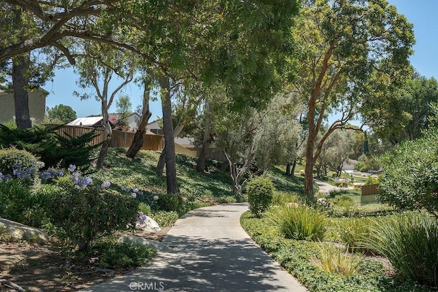 1925 Meadow Brook Ct, Thousand Oaks, CA 91362 - photo 5