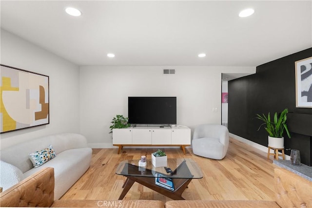 2008 N Capella Ct, Costa Mesa, CA 92626 - living room with light wood-style floors and recessed lighting