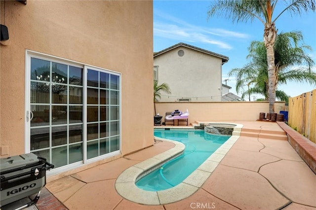 13203 Gyna Ln, La Puente, CA 91746 - view of pool featuring a patio area, a fenced backyard, and a pool with connected hot tub