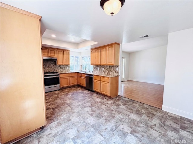 10349 Victoria St, Rancho Cucamonga, CA 91701 - kitchen featuring stainless steel appliances, backsplash, under cabinet range hood, light countertops, and recessed lighting