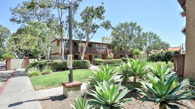 1000 W Macarthur Blvd Unit 57, Santa Ana, CA 92707 - view of green lawn