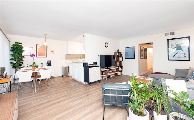 6160 Whitsett Ave Unit 4, North Hollywood, CA 91606 - living room with light wood-type flooring