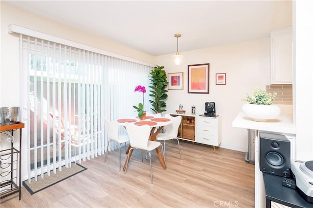 6160 Whitsett Ave Unit 4, North Hollywood, CA 91606 - dining room featuring light wood finished floors