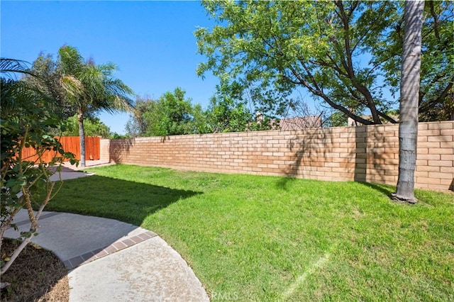 827 La Cadena Ln, Corona, CA 92879 - view of fenced backyard