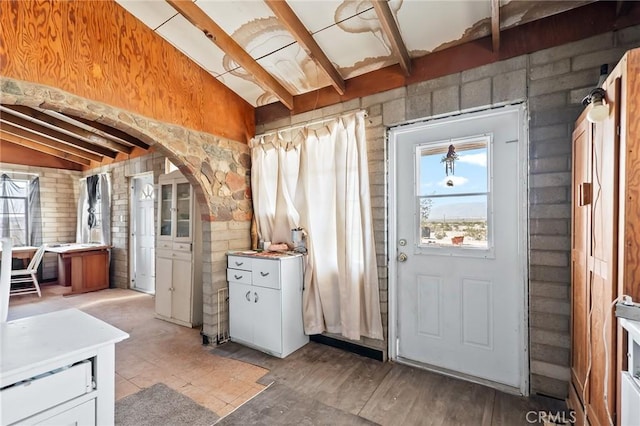 72082 Winters Rd Unit 29, Palms, CA 92277 - foyer with arched walkways and light wood-style floors