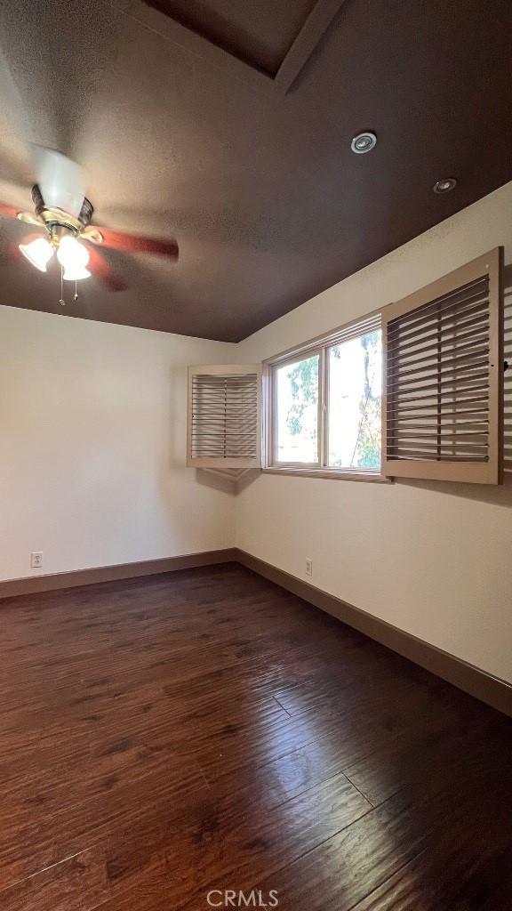 2510 N Tustin Ave Unit 110, Santa Ana, CA 92705 - photo 16