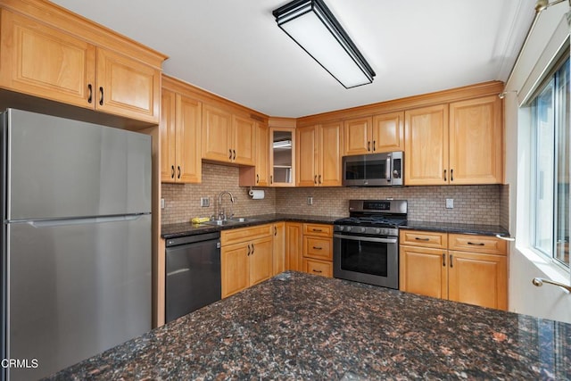 9503 Via Venezia, Burbank, CA 91504 - photo 18